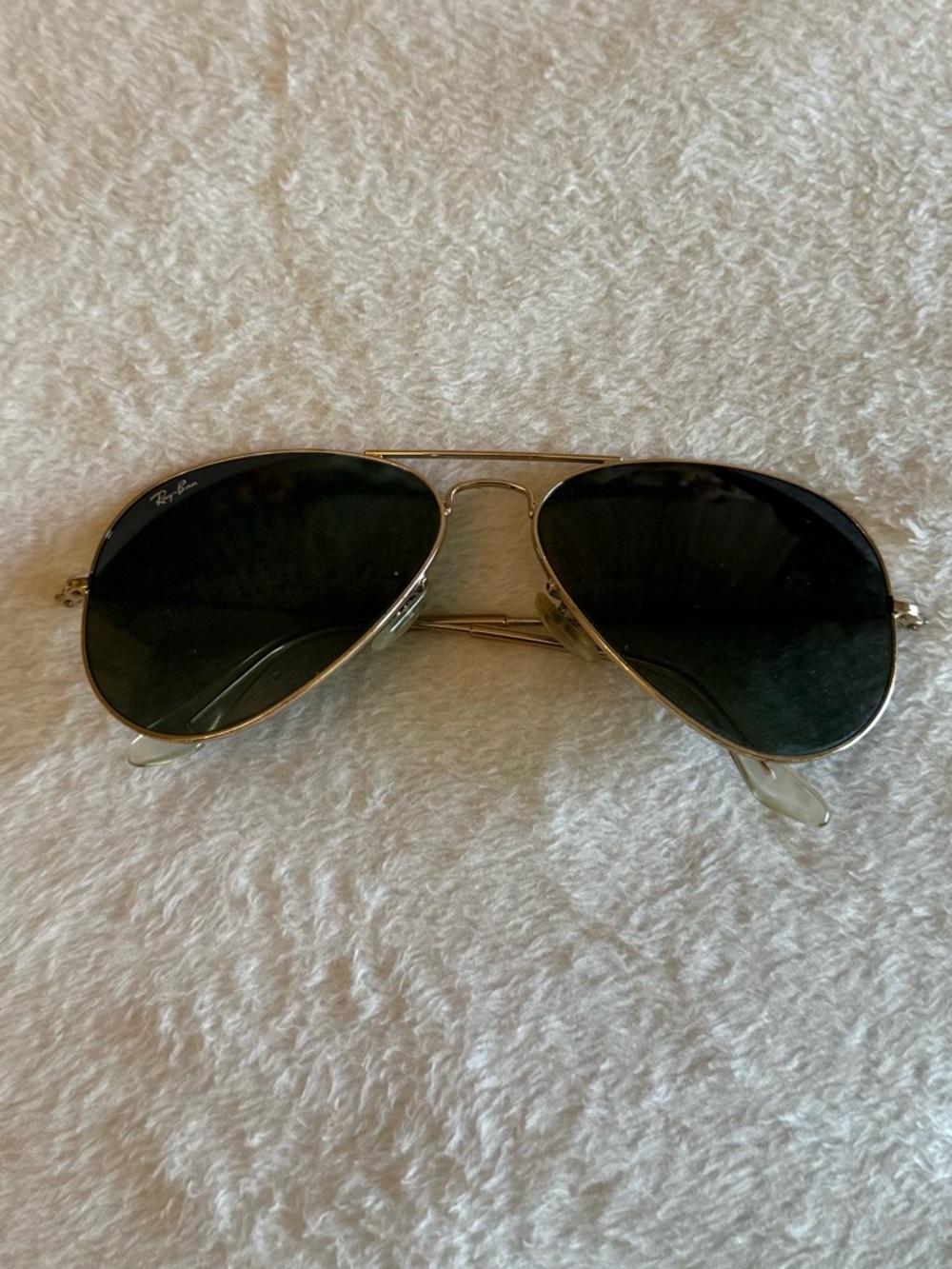 Ray-Ban Aviator Sunglasses Black Lenses with Gold Frame